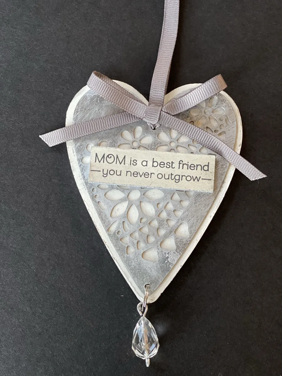 Ornament Hanging Heart "Mom is a best friend..."