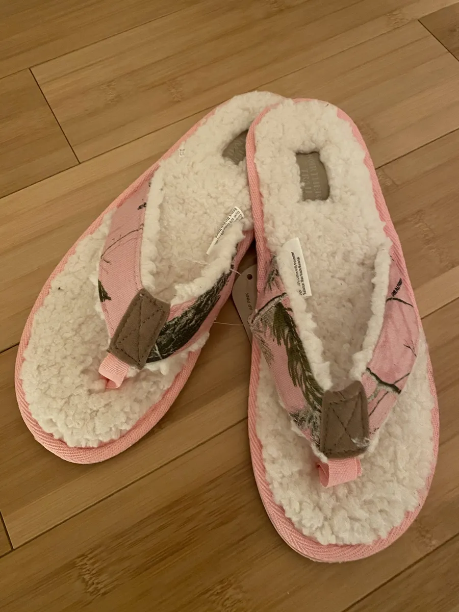 Women's Northern Trail Flip-Flop Slippers